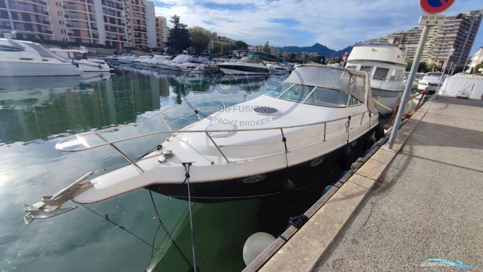 CHRIS CRAFT Crowne 272 CC