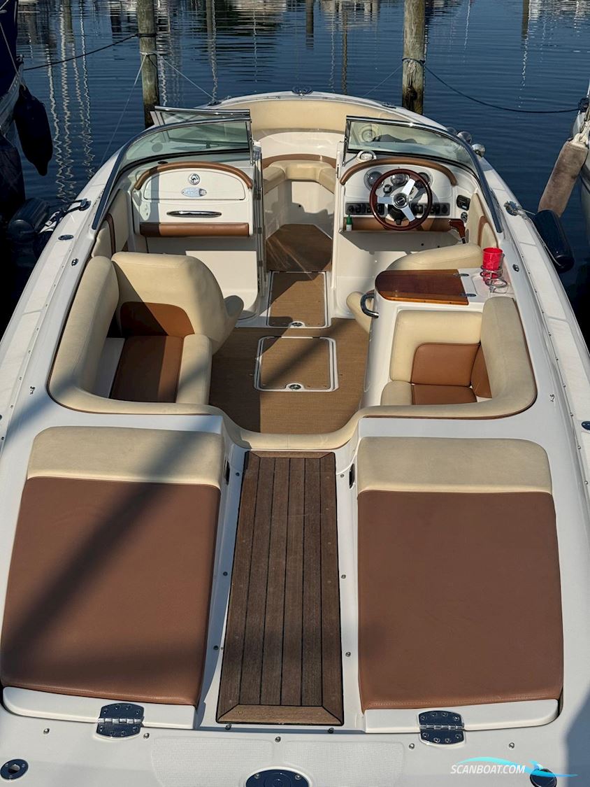 Chris Craft Launch 25