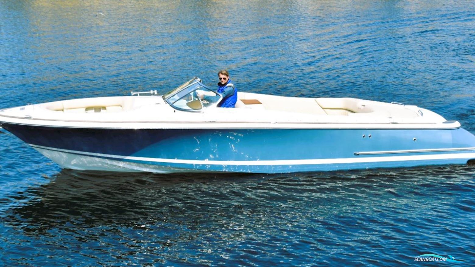 Chris Craft Launch 28