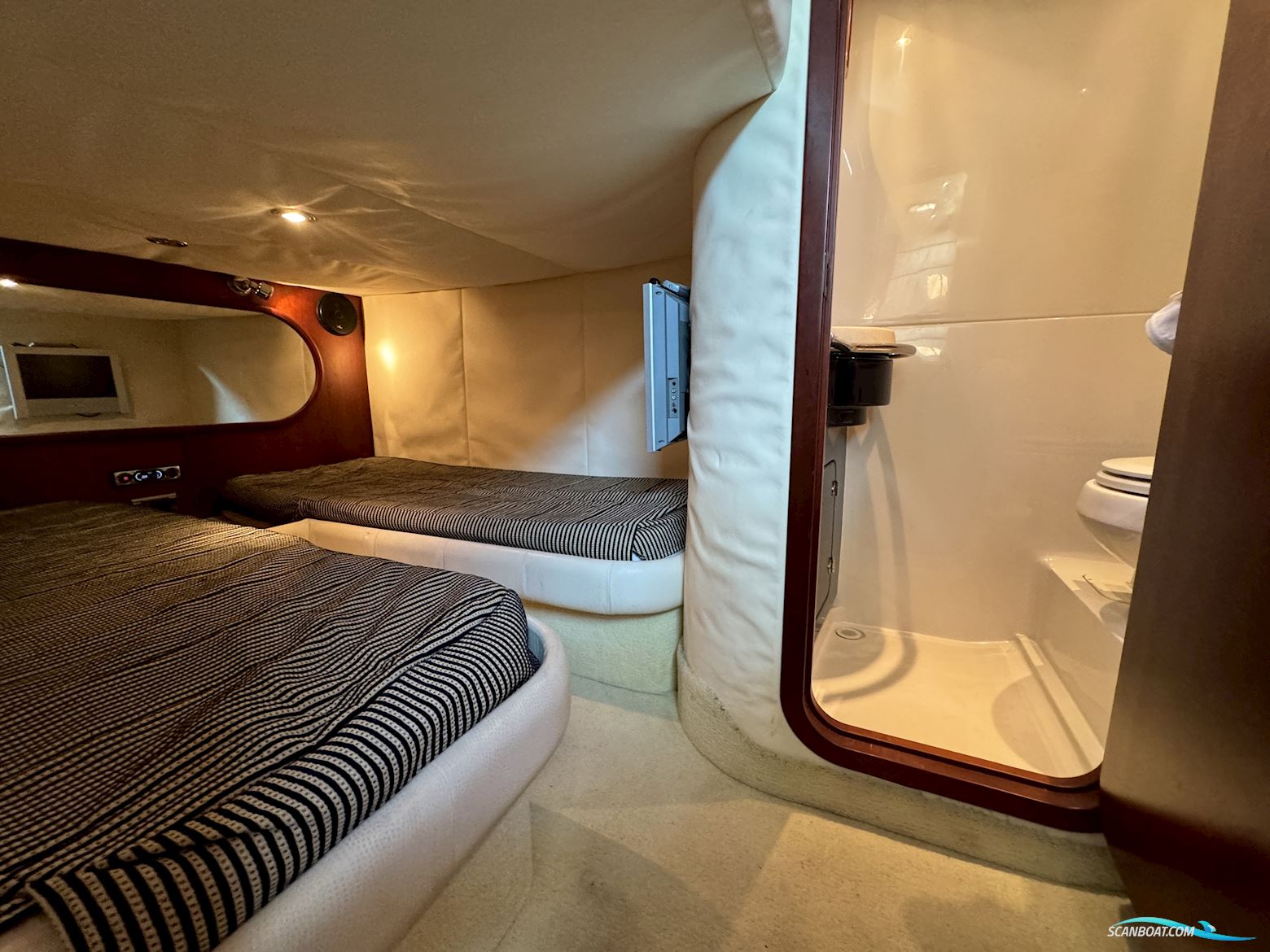 Chris Craft Roamer 40 Lobster