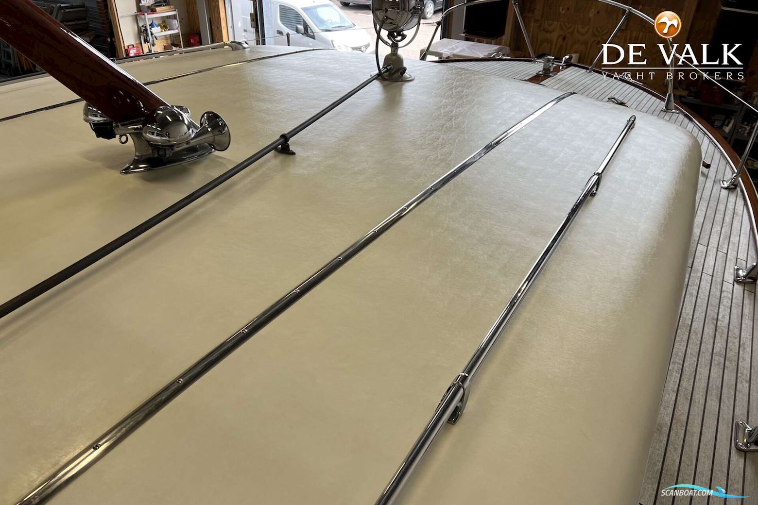 Chris-Craft Roamer Express Deluxe