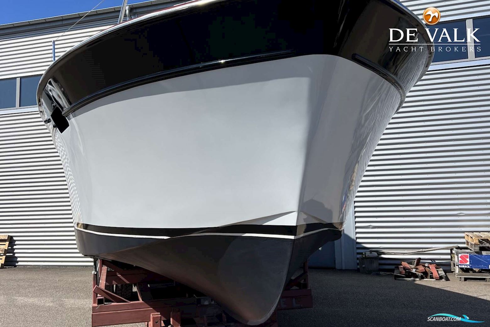 Chris-Craft Roamer Express Deluxe