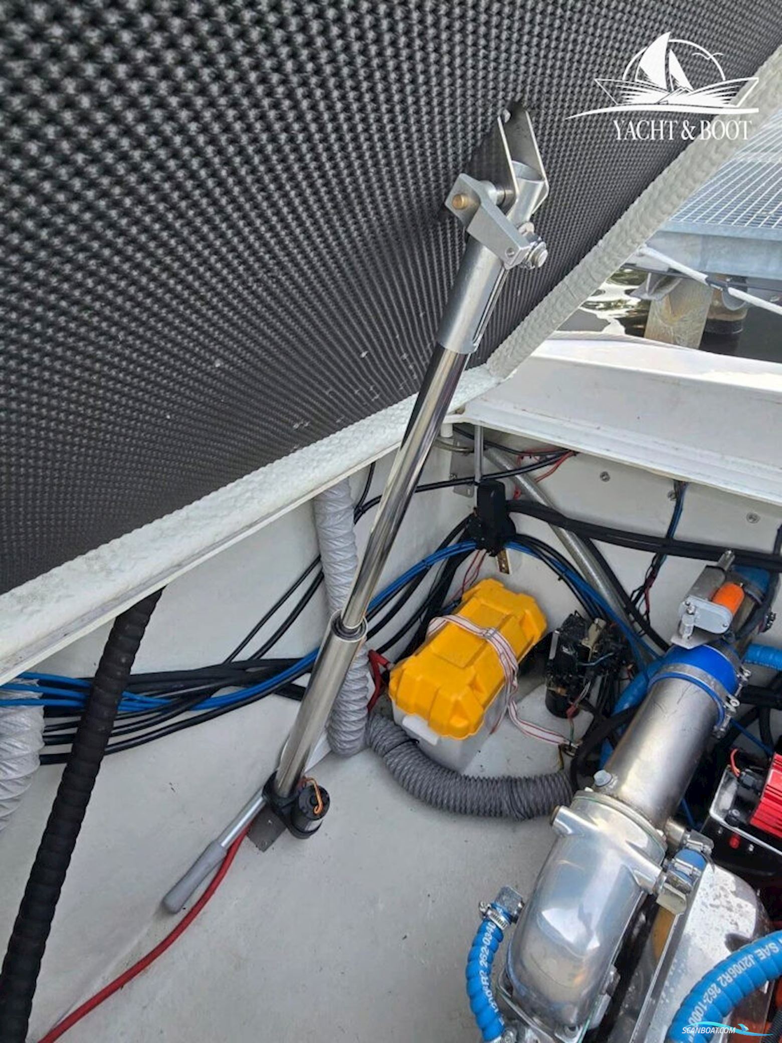 CHRIS CRAFT Scorpion 260 SL