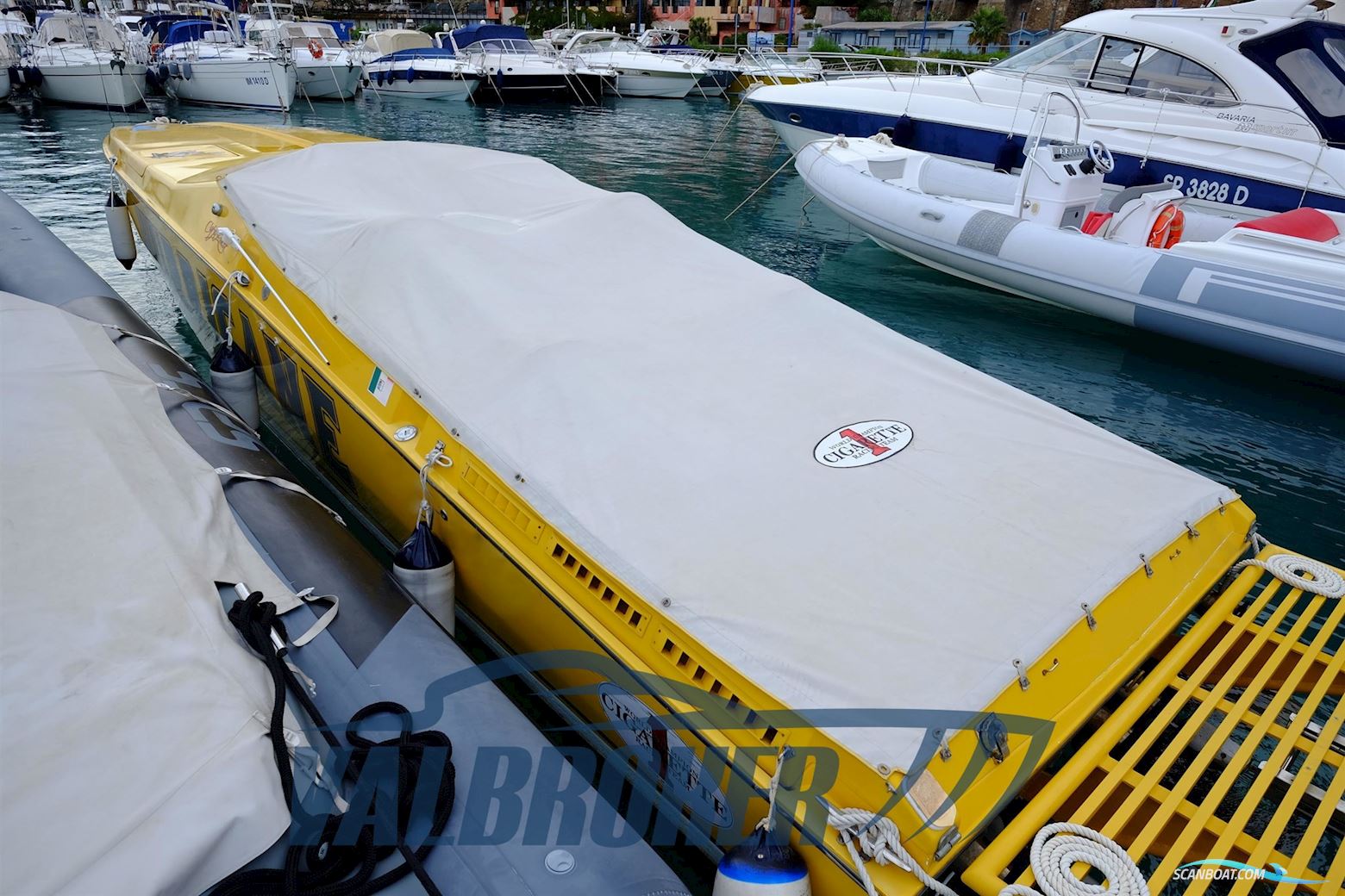 Cigarette R.T. 35' Cafe' Racer