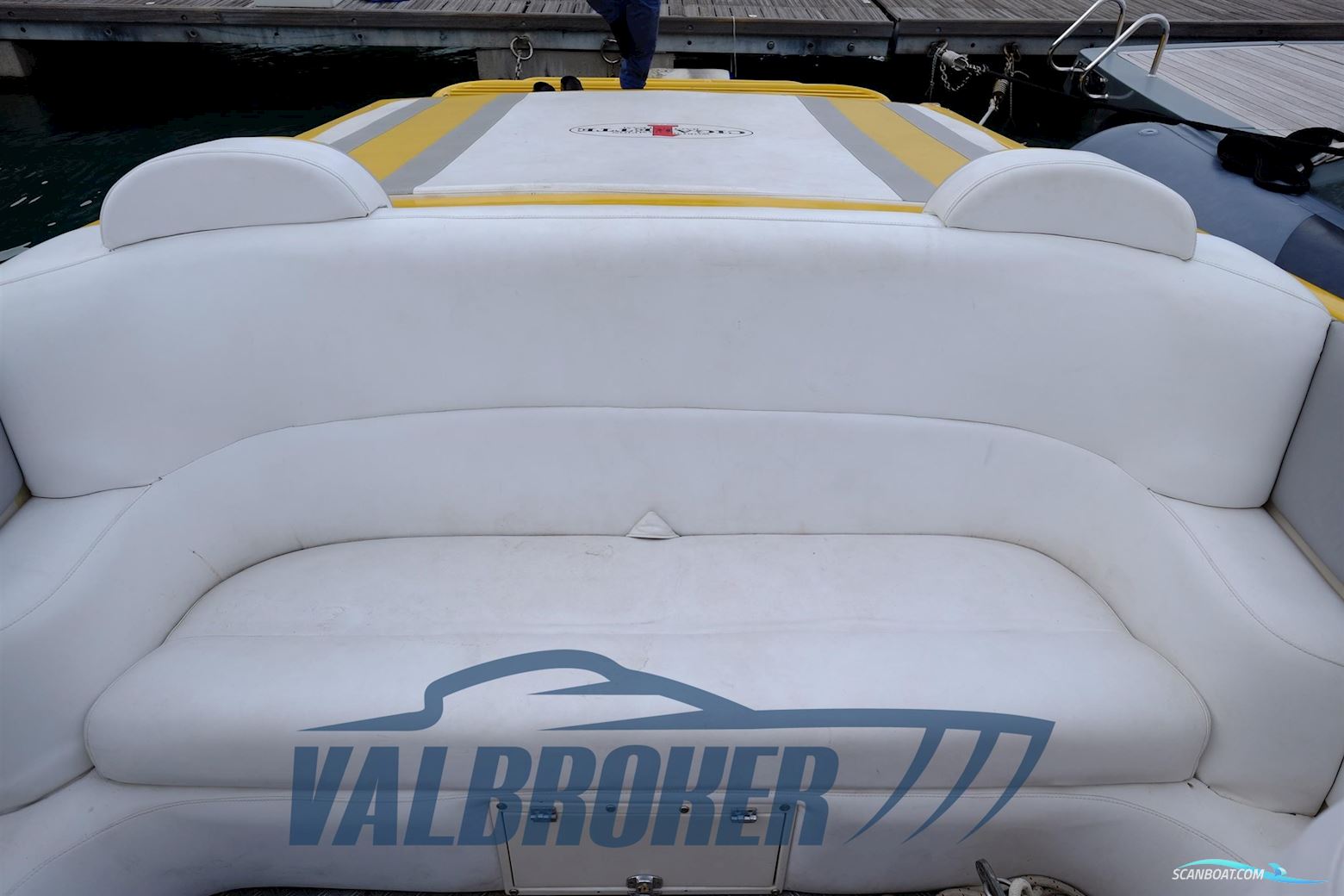 Cigarette R.T. 35' Cafe' Racer