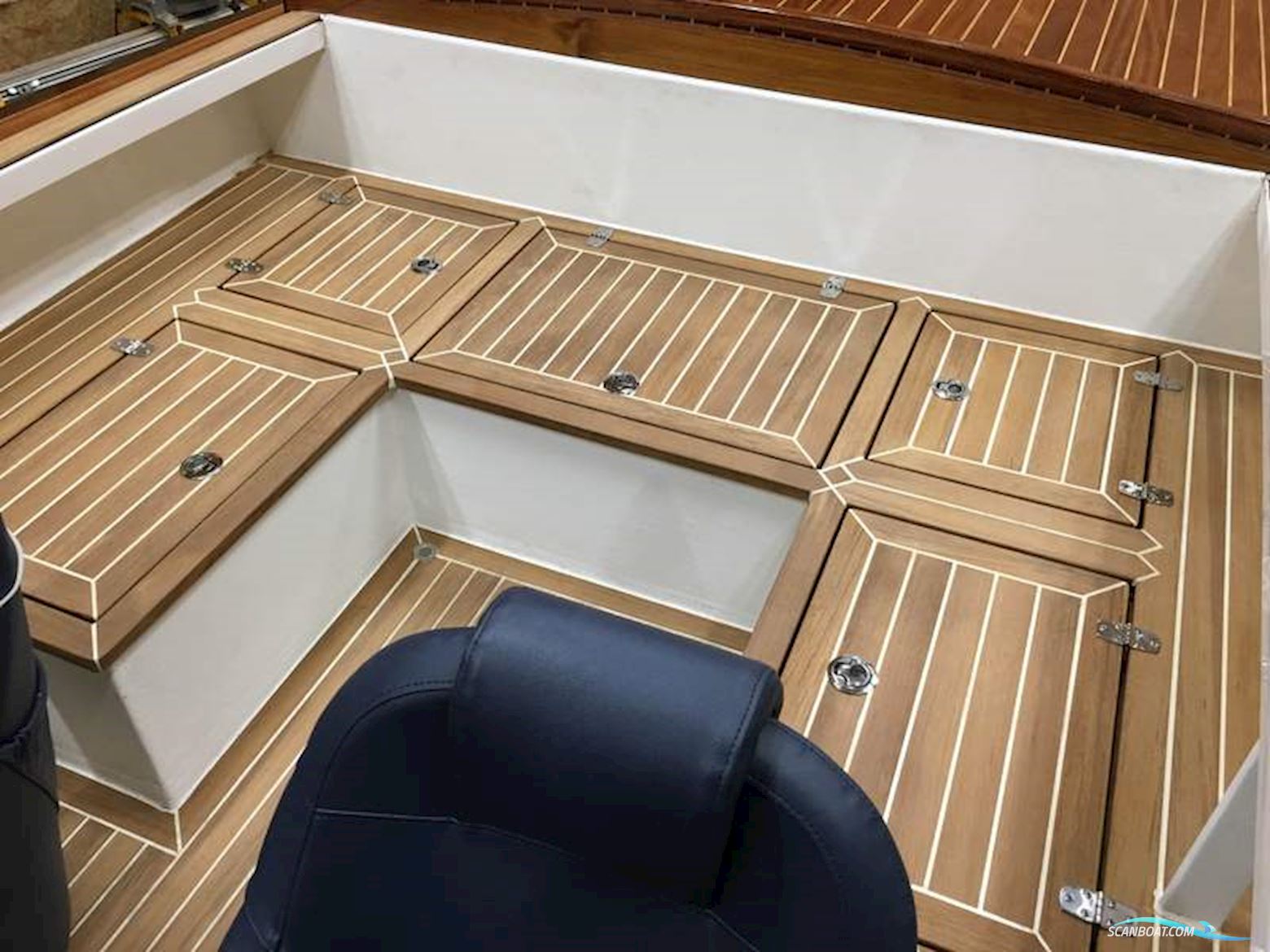 Classic Elegant Speedboat