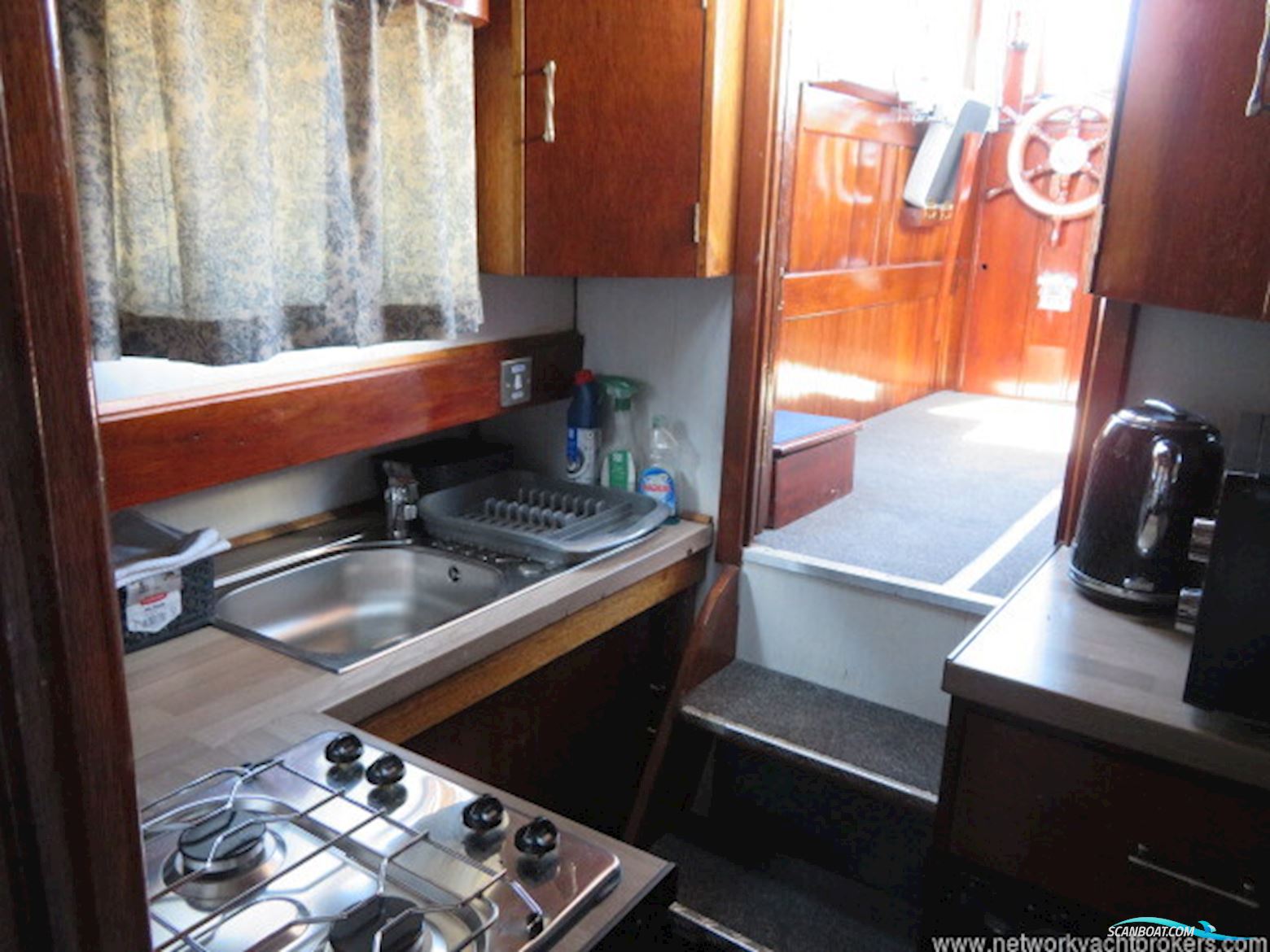 Classic Wooden Launch