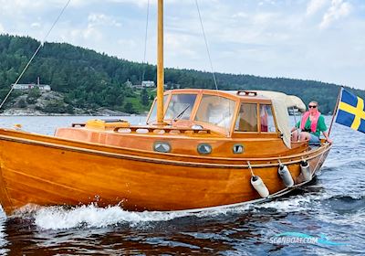 Classic Wooden Motor Yacht Motorbåd 1975, med Yanmar 4JH4E motor, Sverige