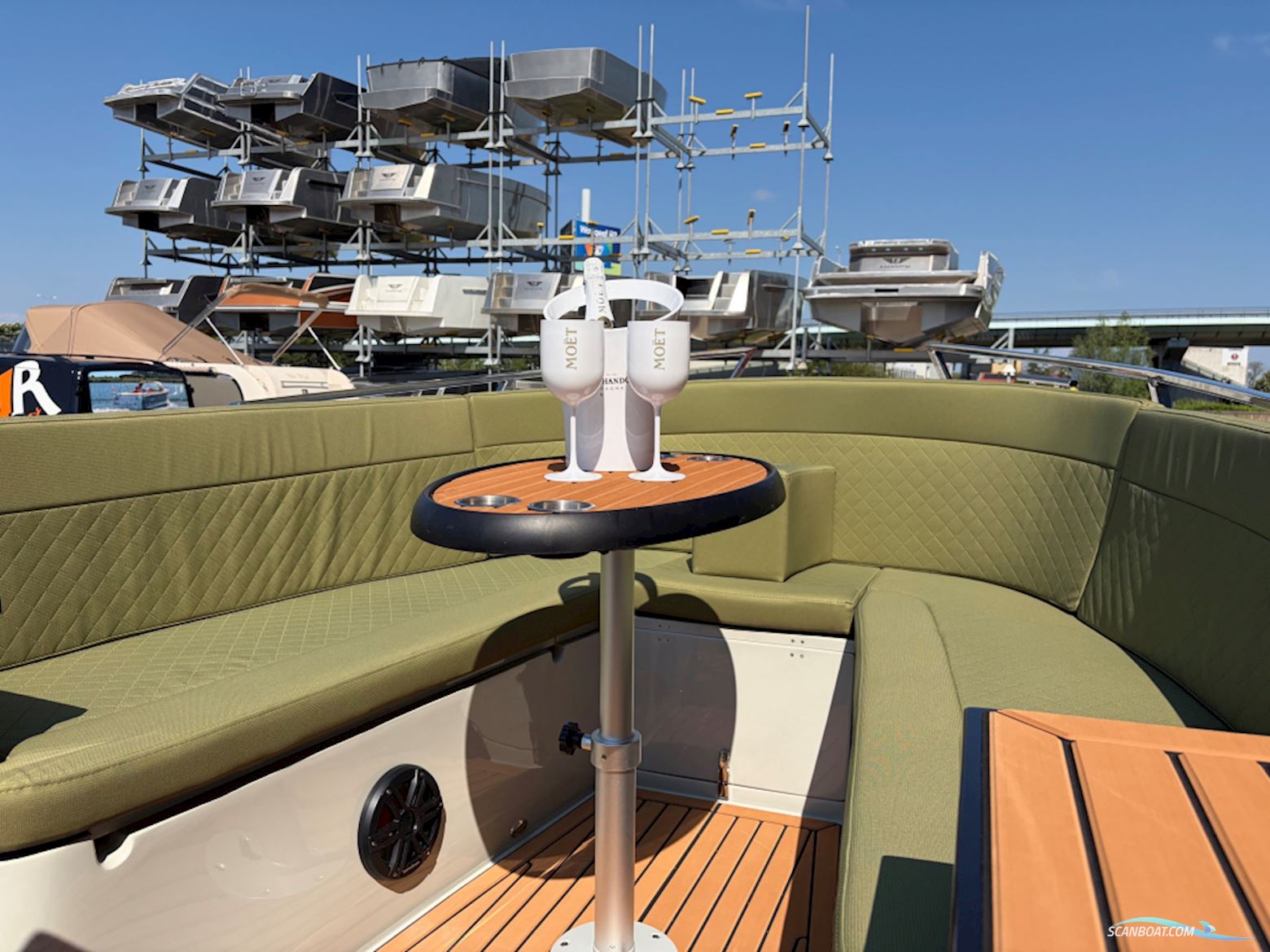 Clever 65s Tender Voorraad Boot