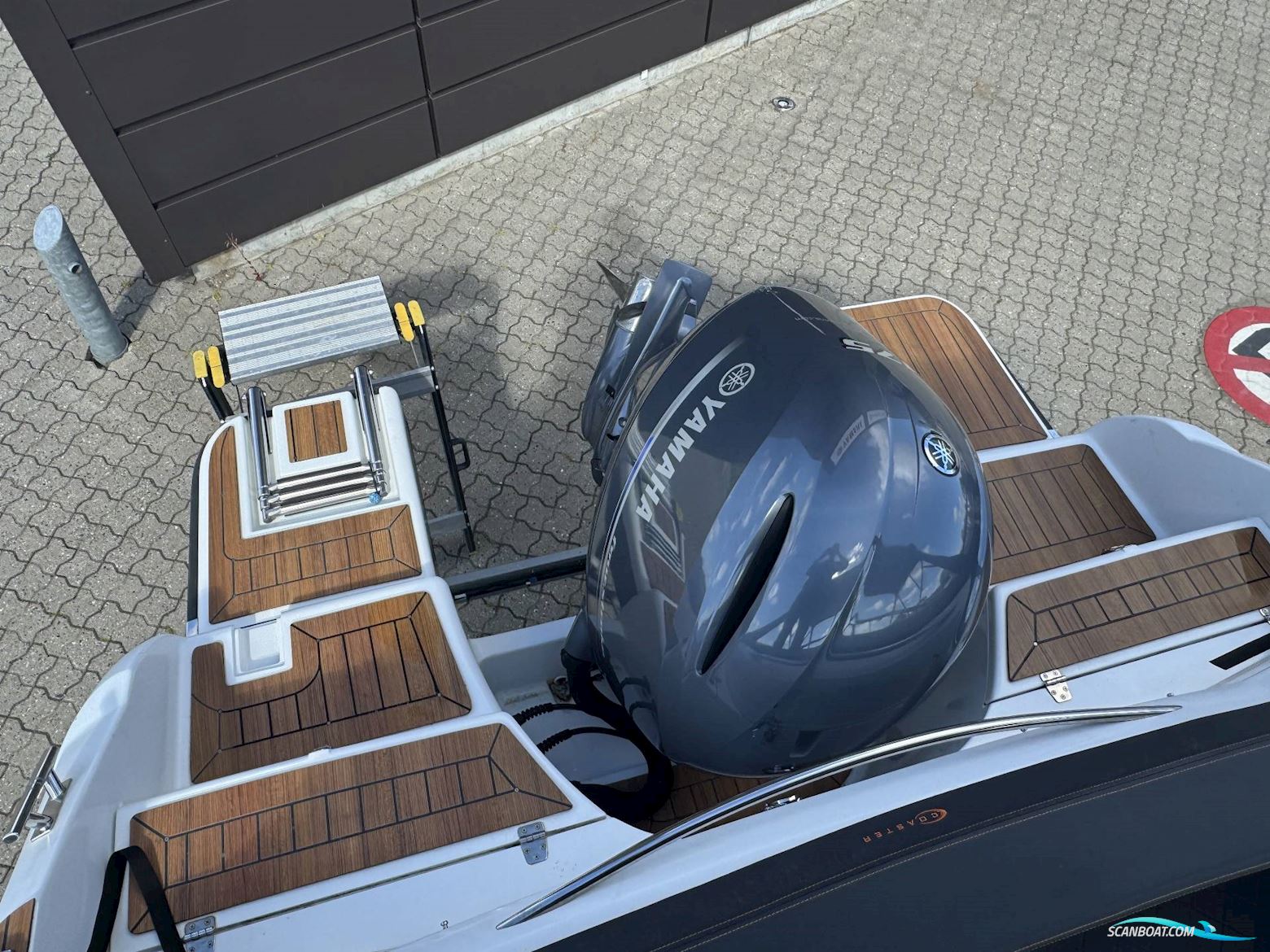 Coaster 600 DC - 175 HK Yamaha/Udstyr