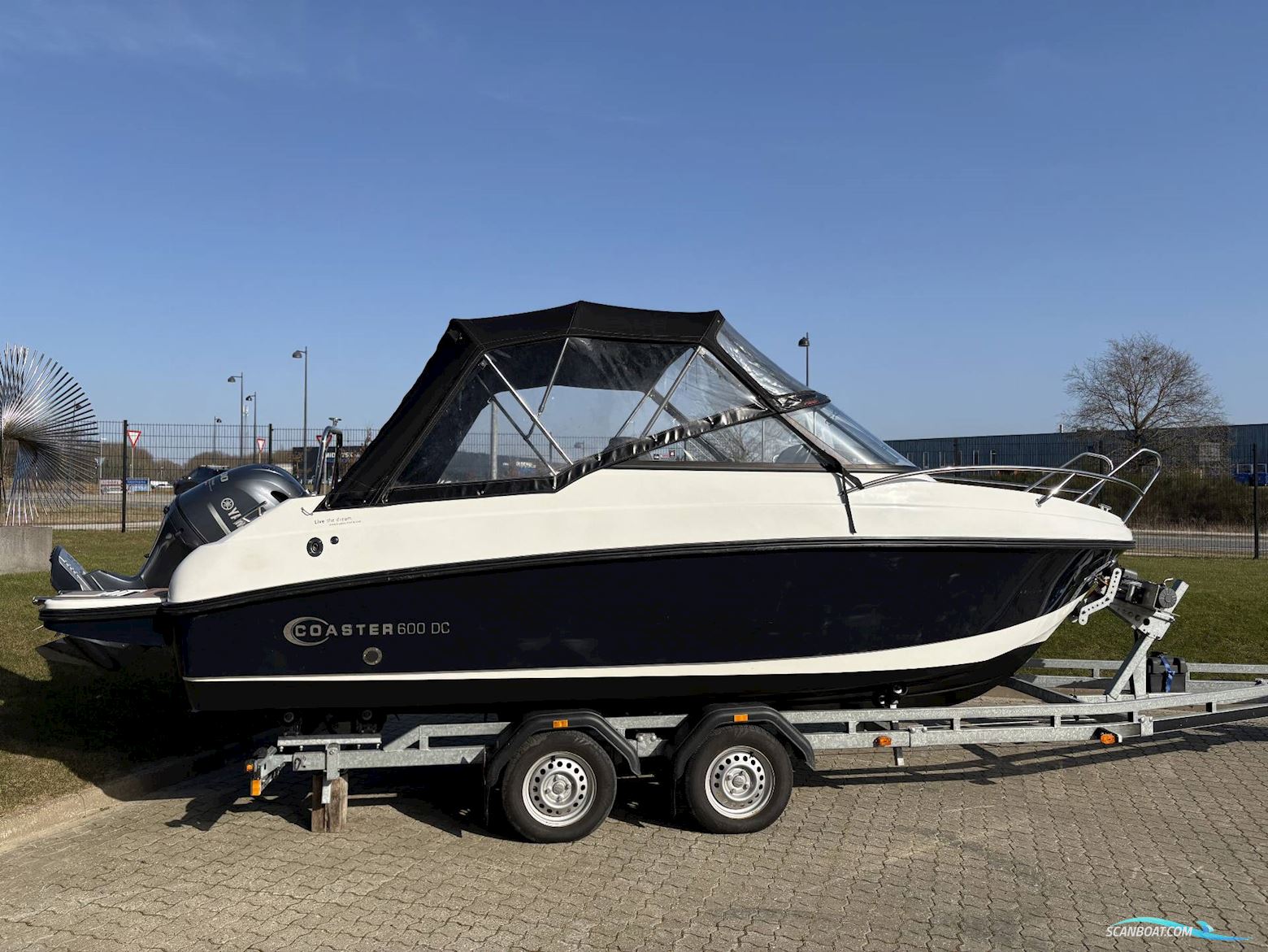 Coaster 600 DC - Yamaha 100 HK/Udstyr