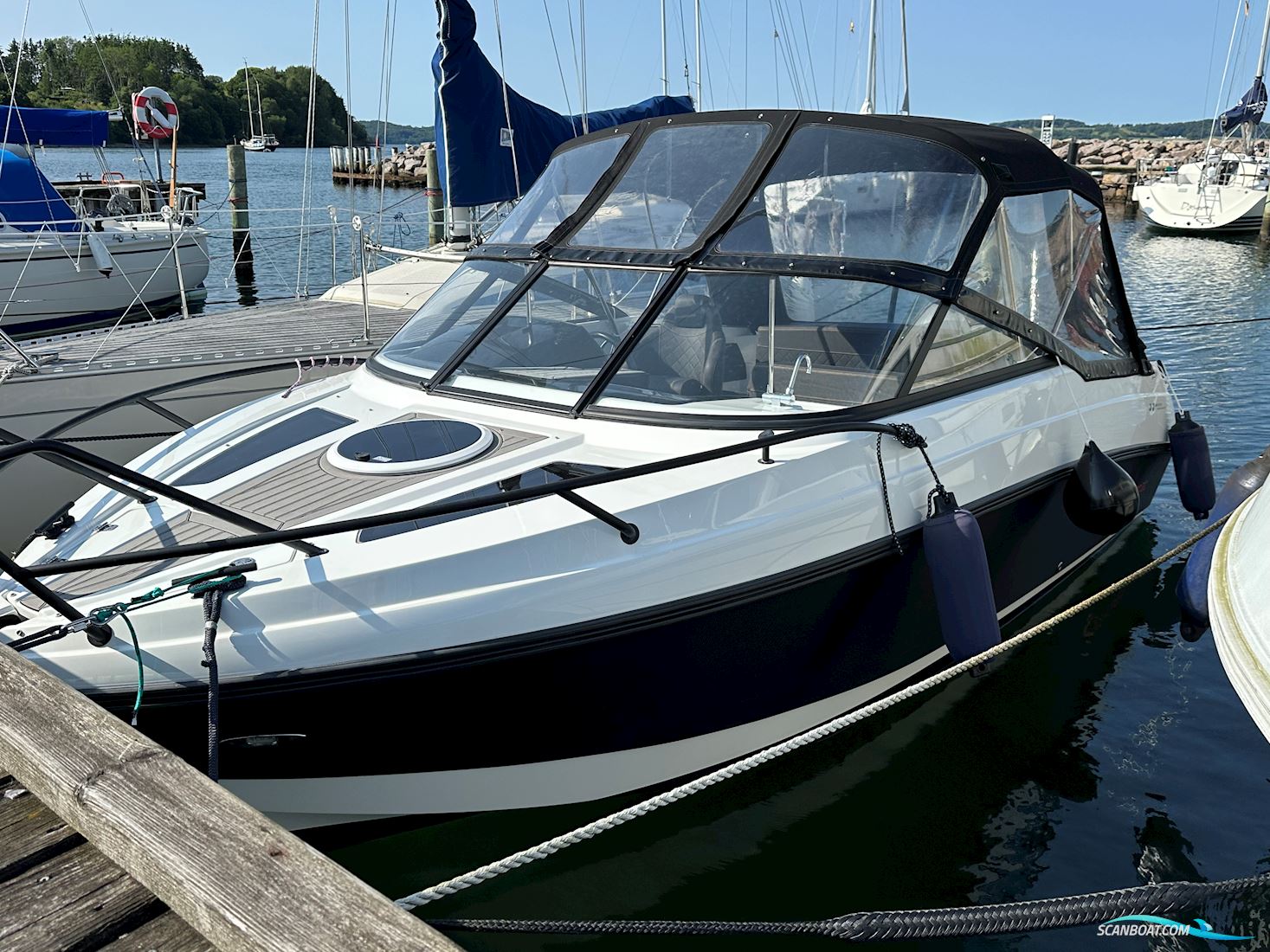 Coaster 600 DC Carbon Edition Motorbåd 2021, med Yamaha motor, Danmark