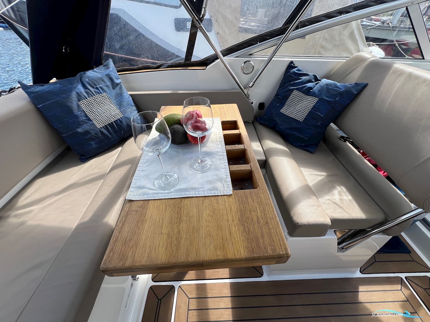 Coaster 600 DC Daycruiser