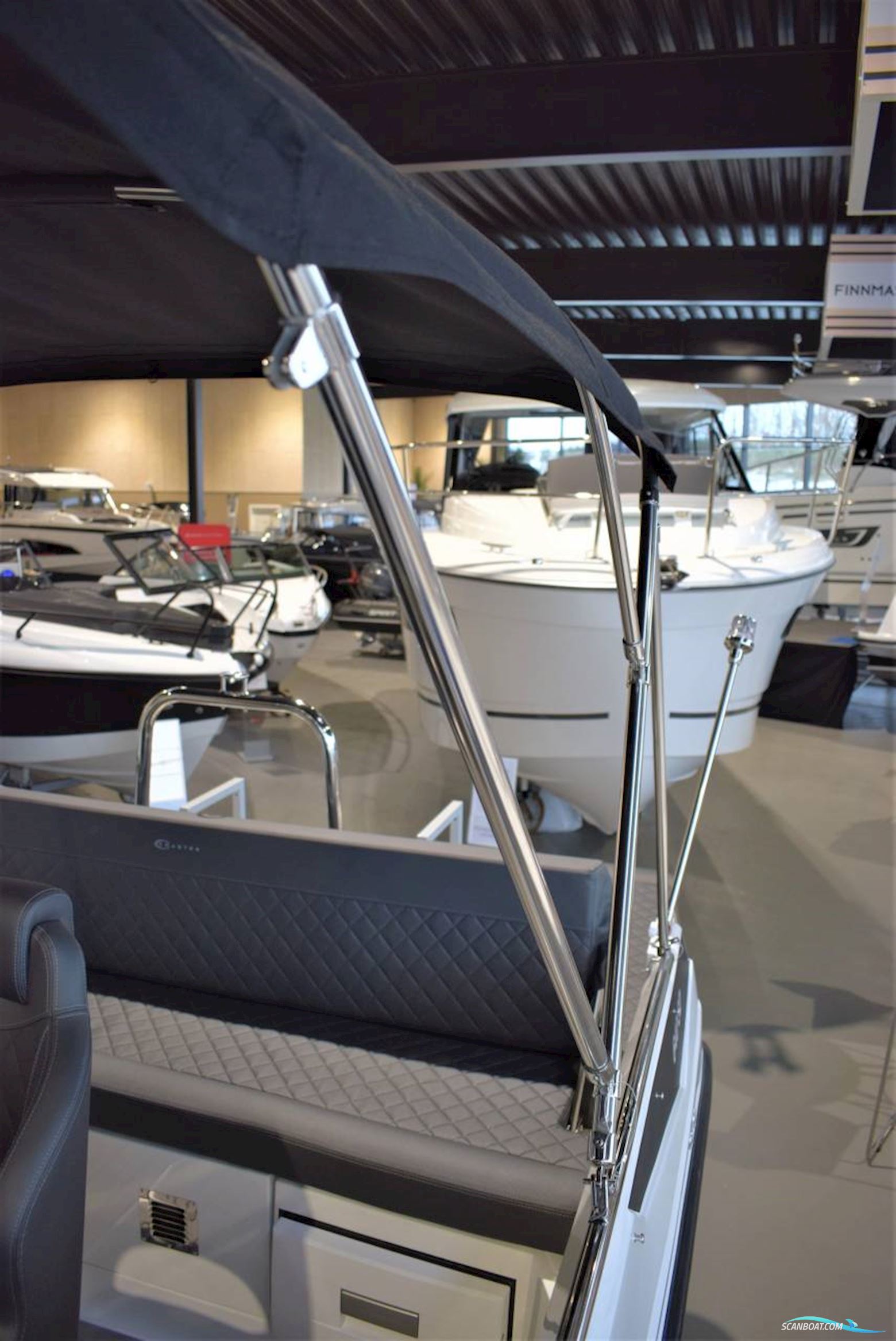 Coaster 640 SD - Yamaha F100