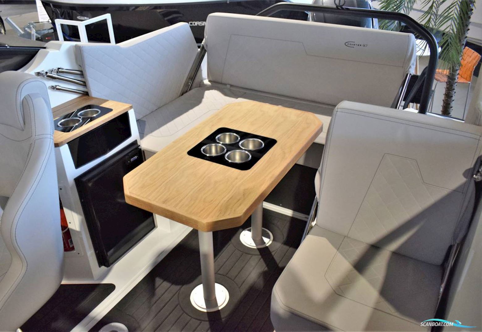 Coaster DC7 med udstyr