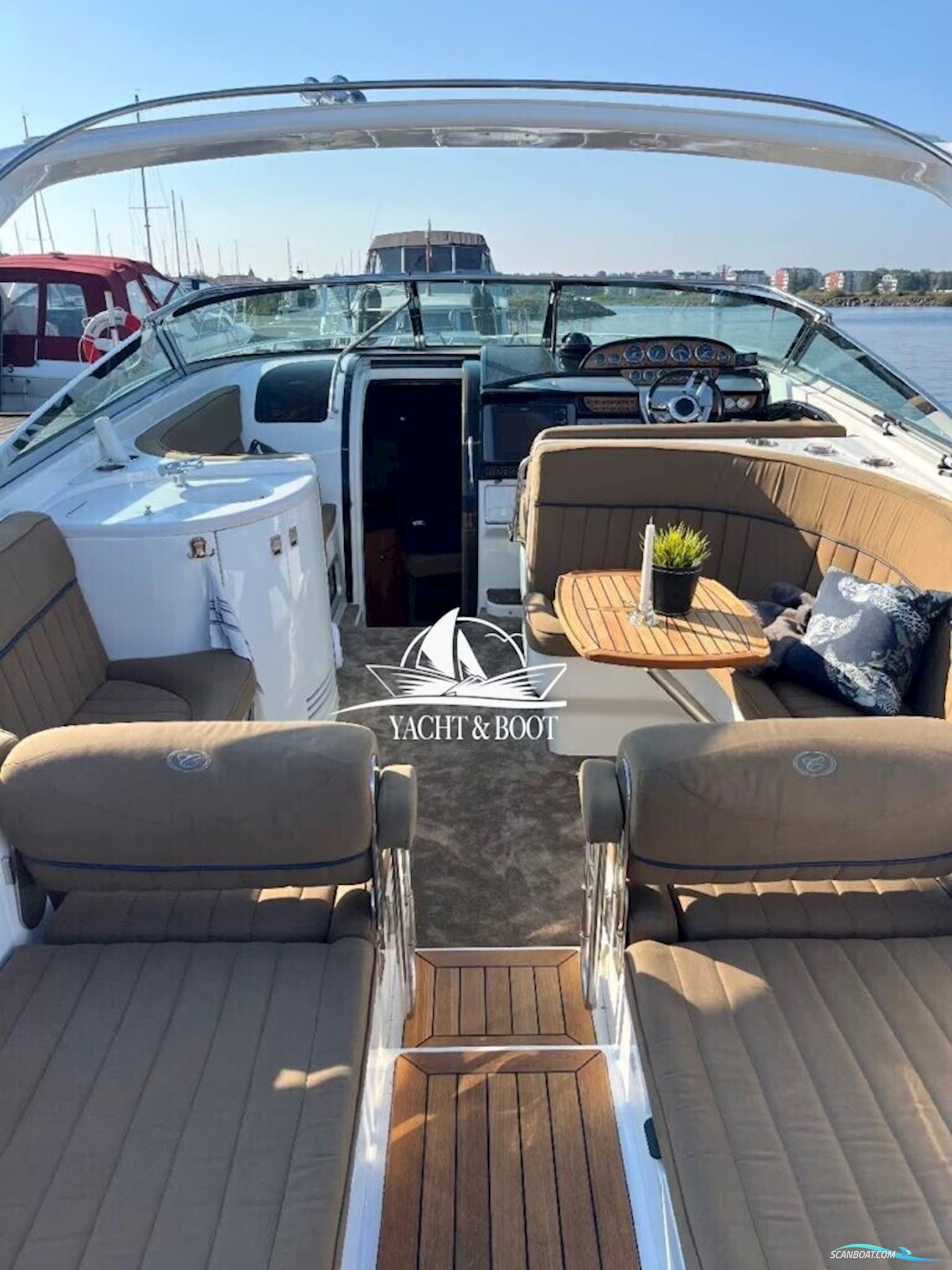 Cobalt 360 Performance Cruiser