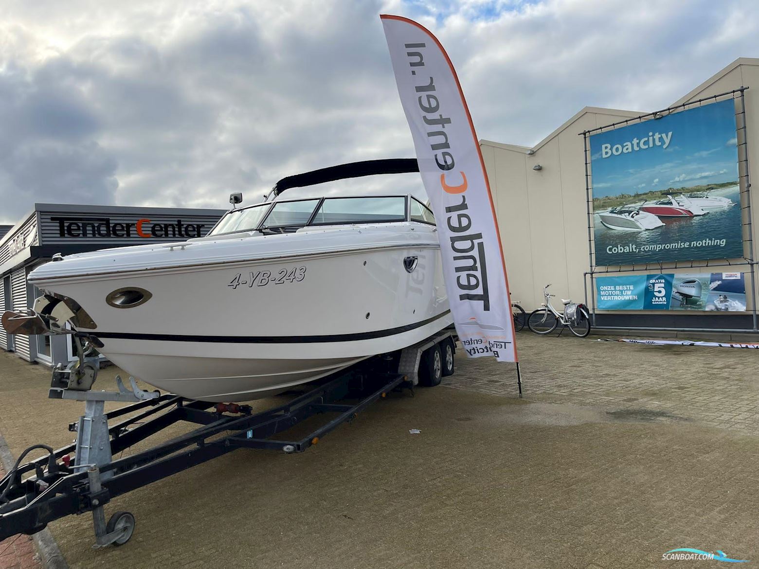 Cobalt R30 Motorbåd 2018, med Mercruiser motor, Holland