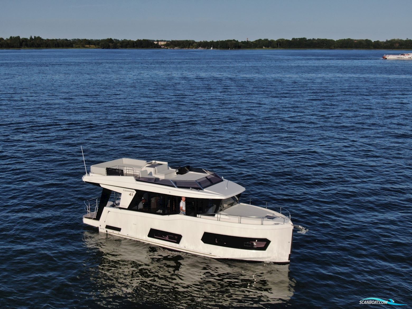 Cobra Yachts Campione 41 Fly