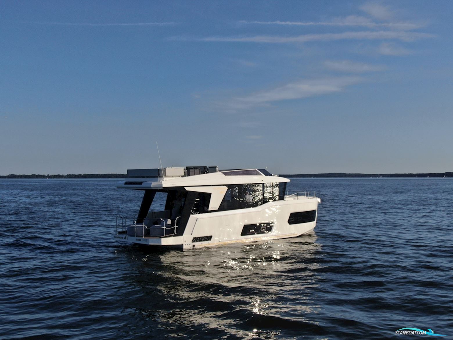 Cobra Yachts Campione 41 Fly