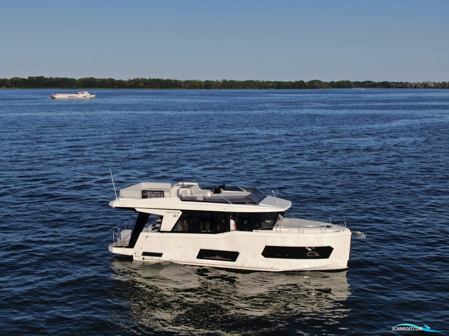 Cobra Yachts Campione 41 Fly