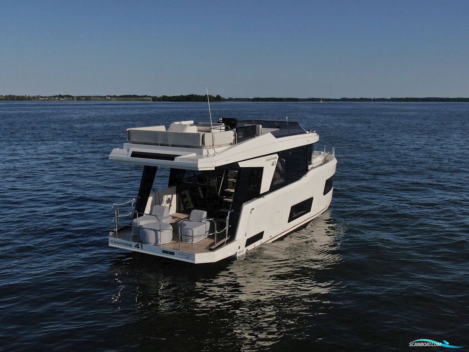 Cobra Yachts Campione 41 Fly