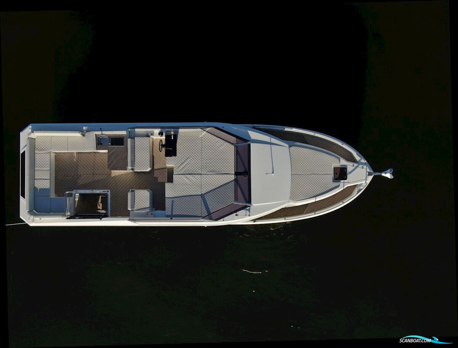 Cobra Yachts Campione 41 Fly