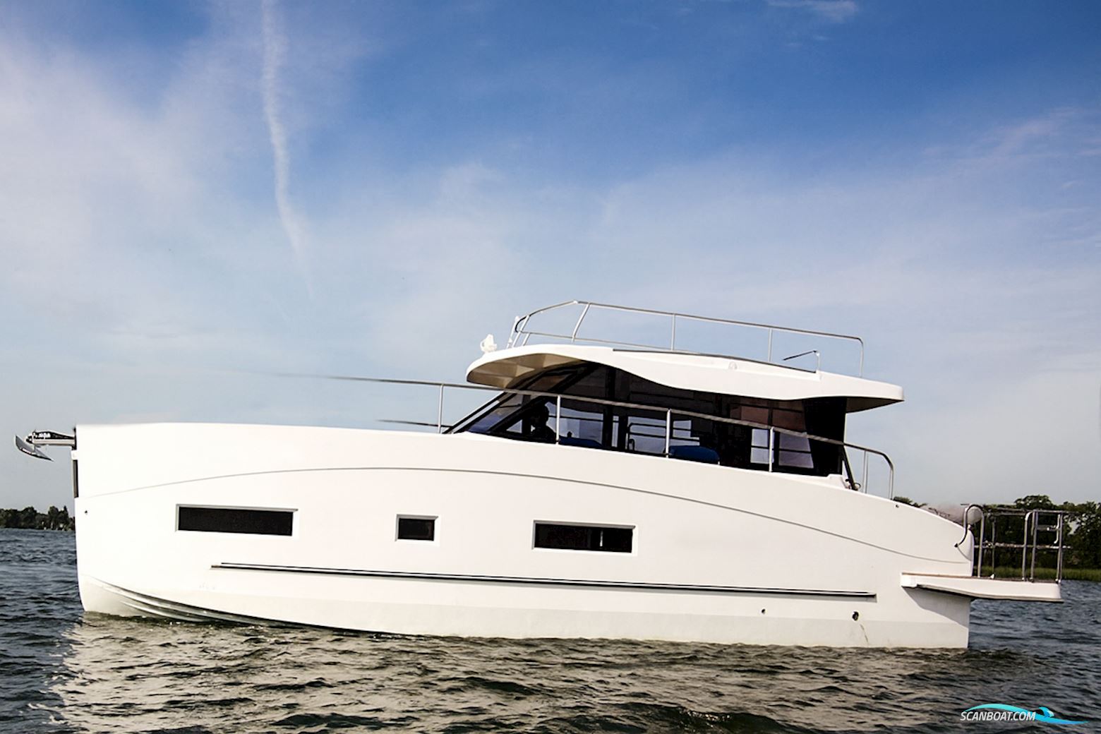 Cobra Yachts Futura 36 Motorbåd 2026, med Standaard geleverd met een 80pk sterke Yanmar dieselmotor
Optioneel te verkrijgen met een 170pk sterke Yanmar dieselmotor motor, Holland