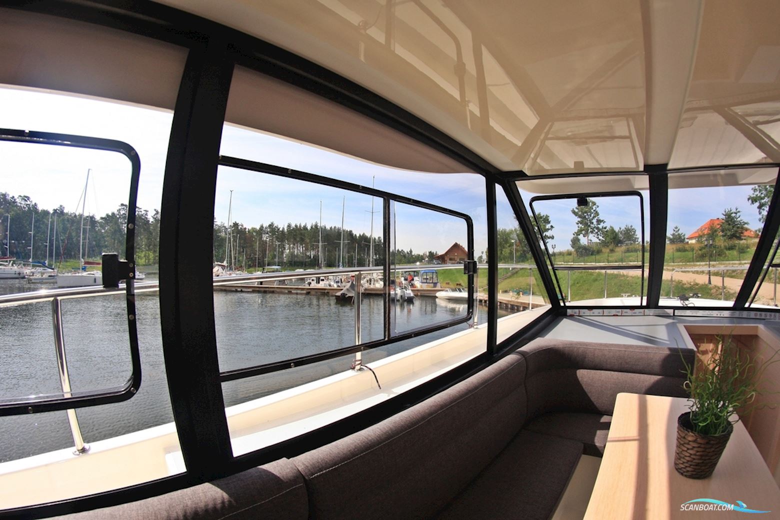 Cobra Yachts Futura 36