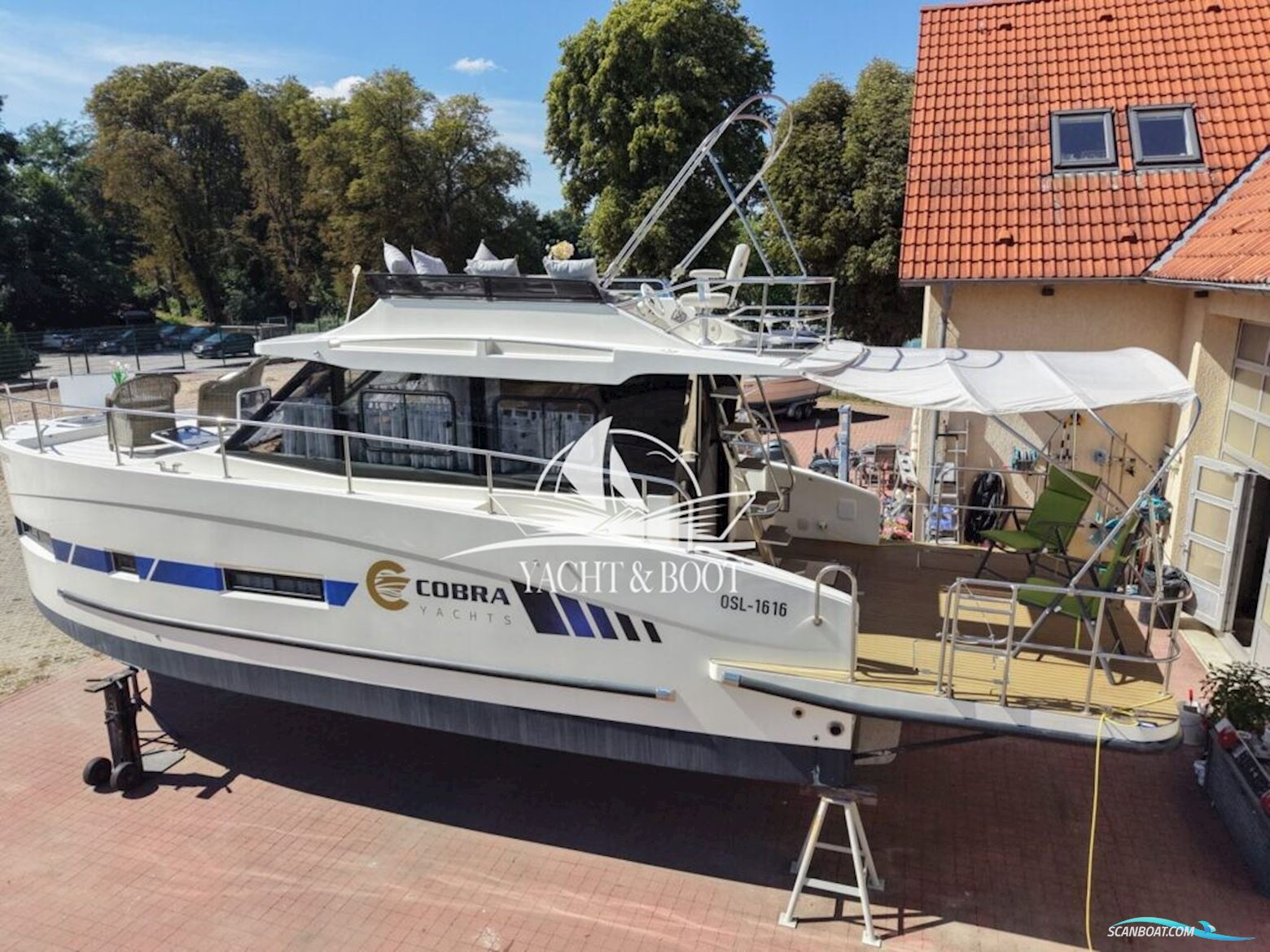 COBRA YACHTS FUTURA 40