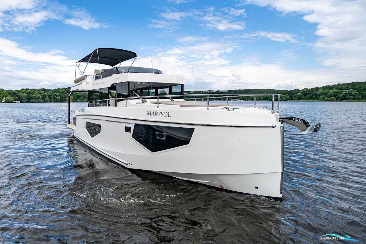 Cobra Yachts Maestro 42 Fly
