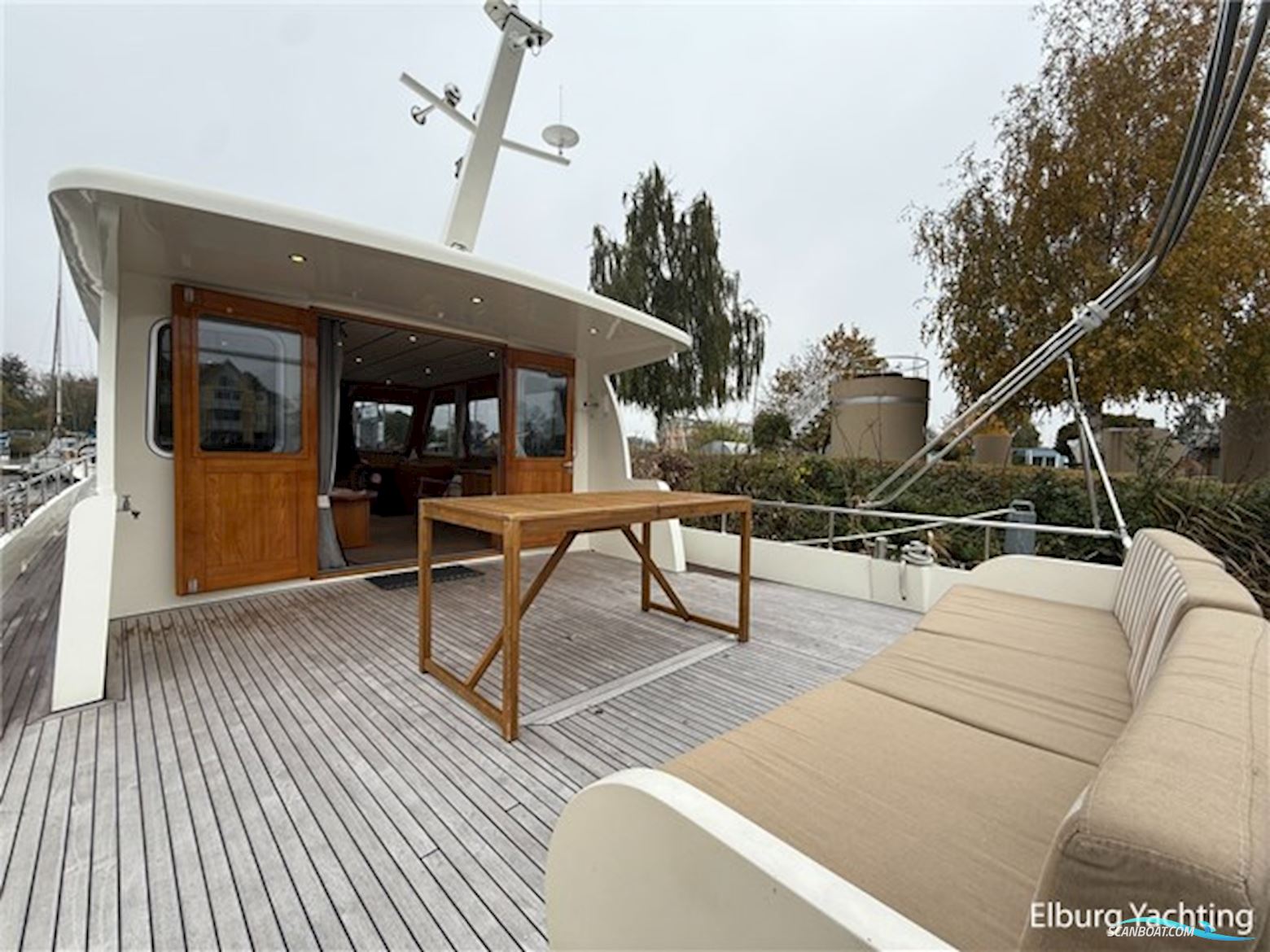 Combi Exclusive 1500 Open Kuip 