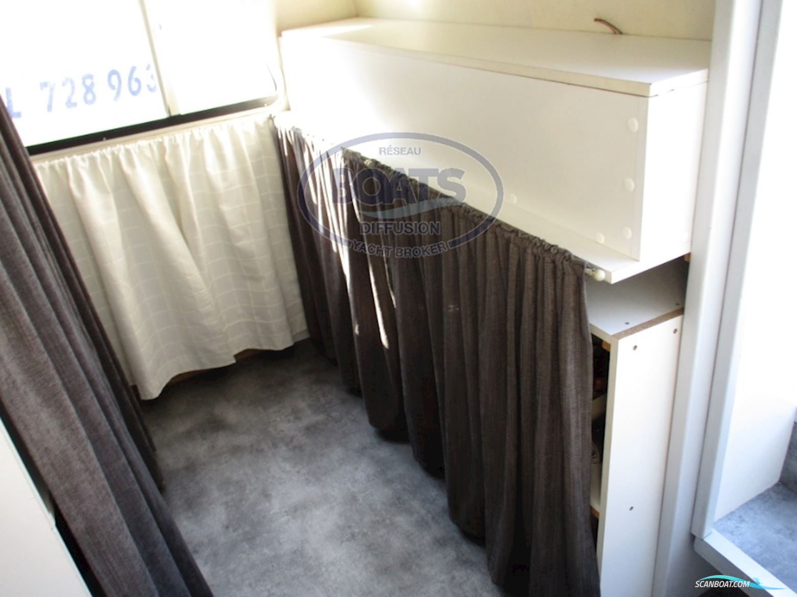 Connoisseur PENICHETTE JAMAICA 12.20