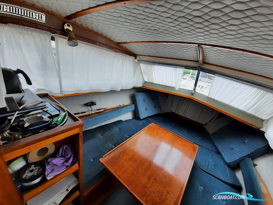 Coronet 24 Cabin