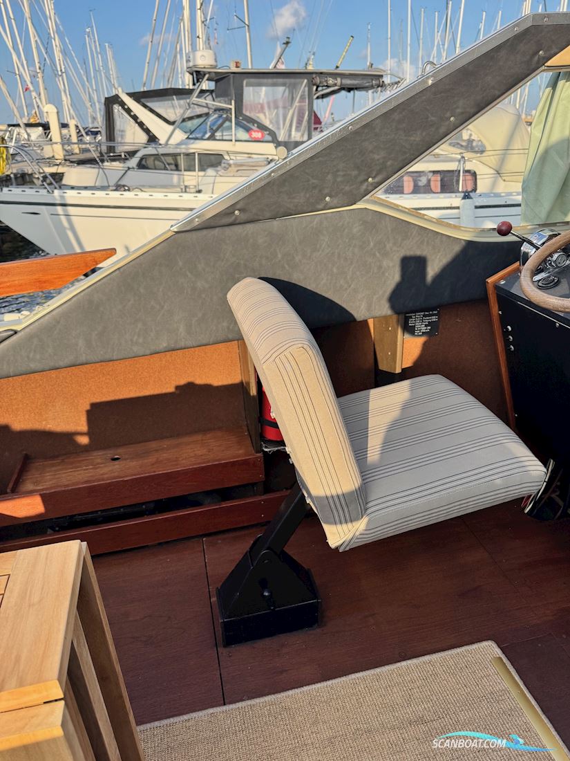 Coronet 24 Midi