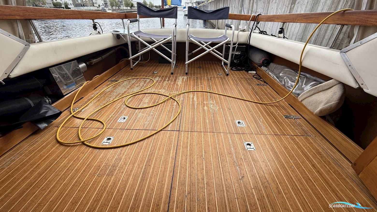 Coronet 26 Family