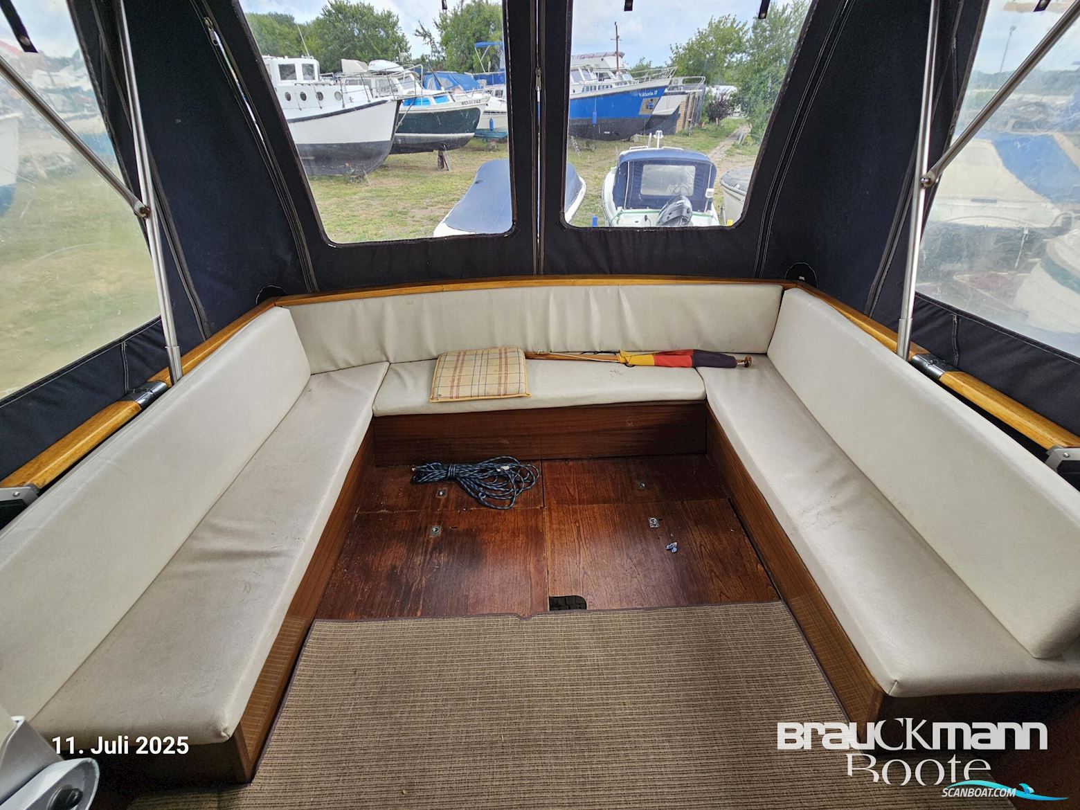 Coronet 27
