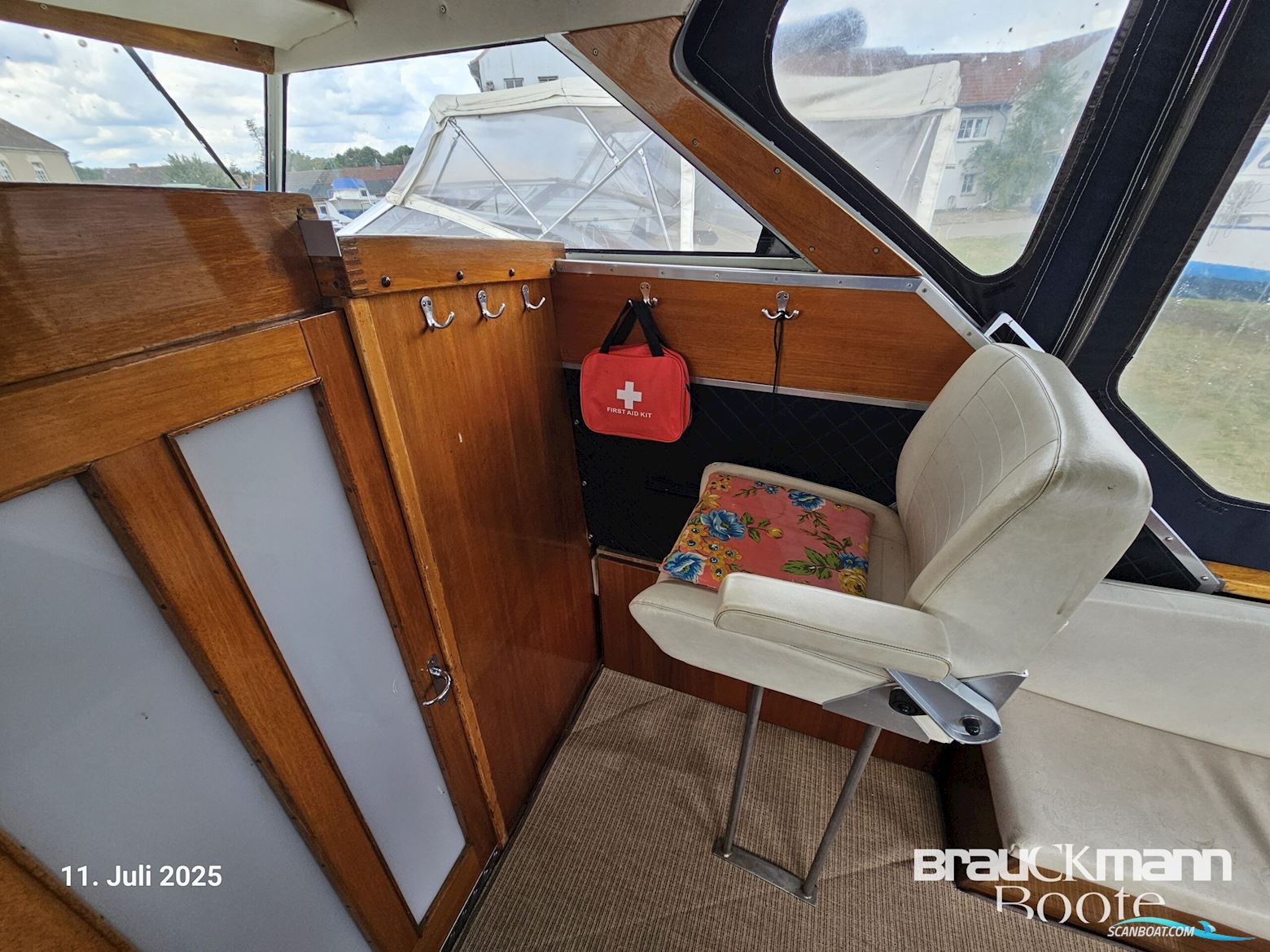 Coronet 27
