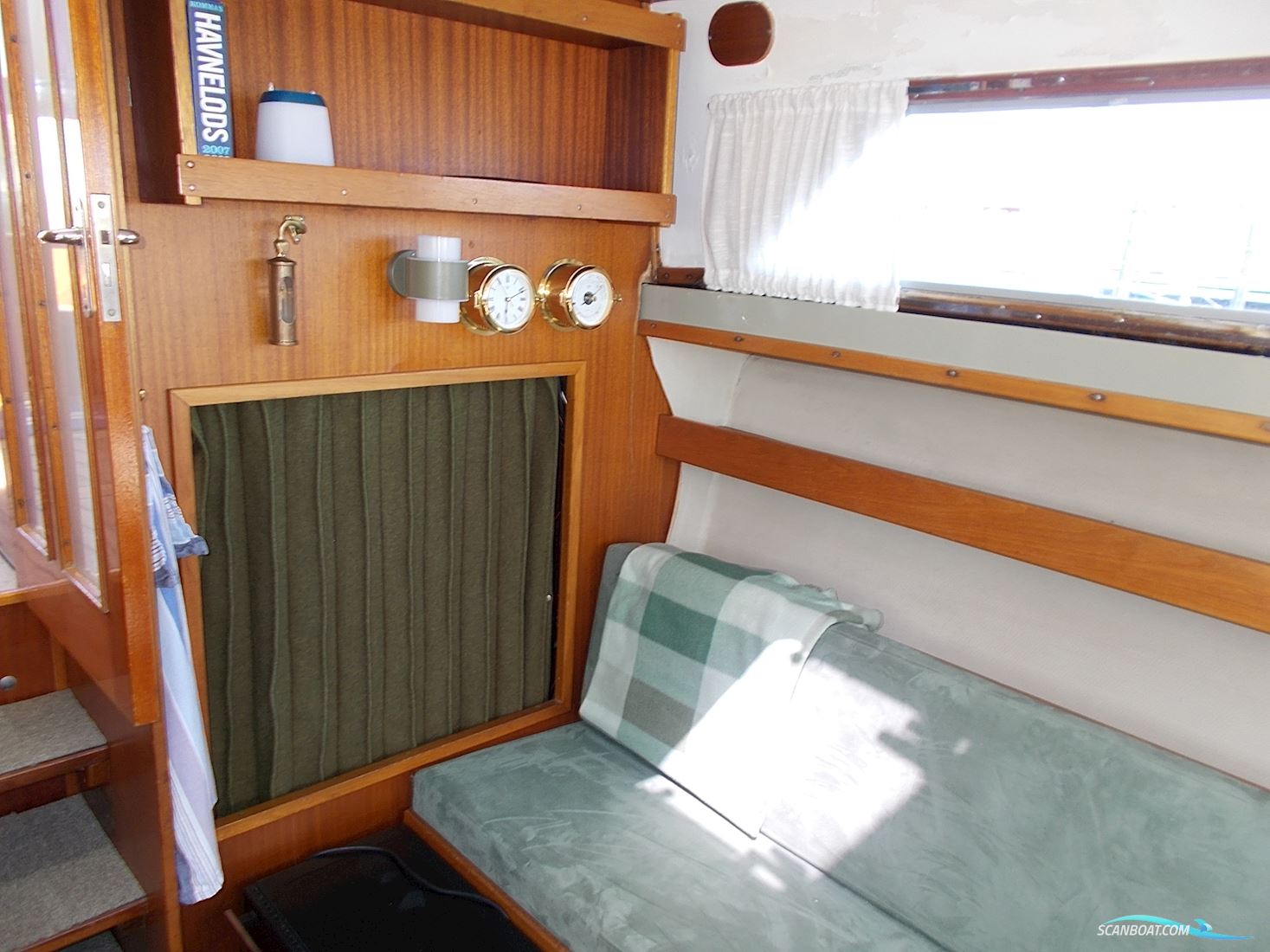 Coronet 31 Aft Cabin