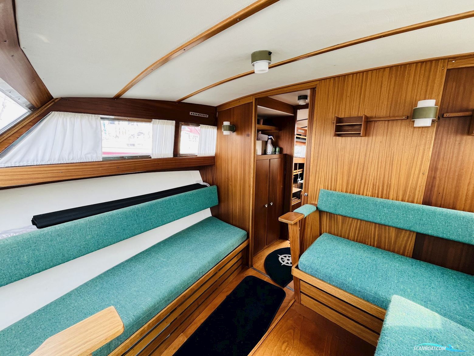 Coronet 32 Oceanfarer