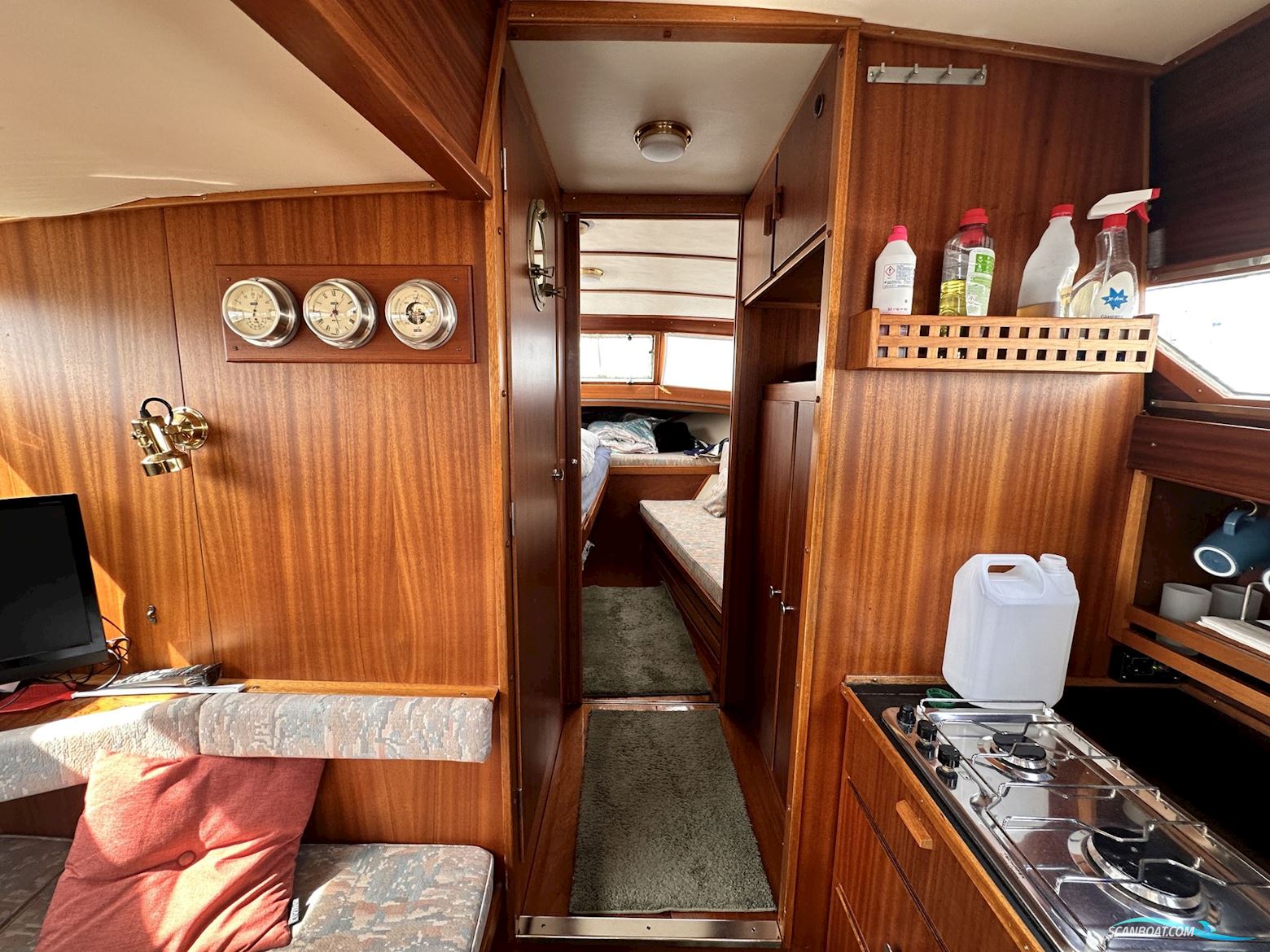 Coronet 32 Oceanfarer