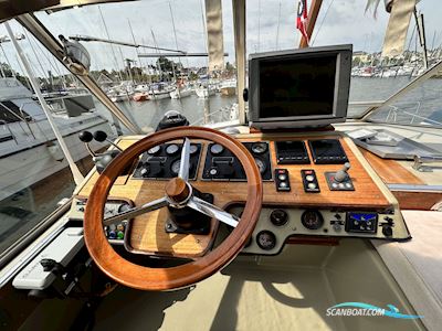Coronet 32 Oceanfarer Motorbåd 1975, med Volvo Penta  Kad 44 Edc motor, Danmark