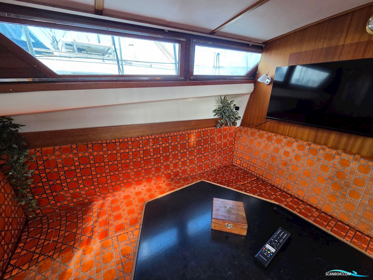 Coronet 32 Oceanfarer