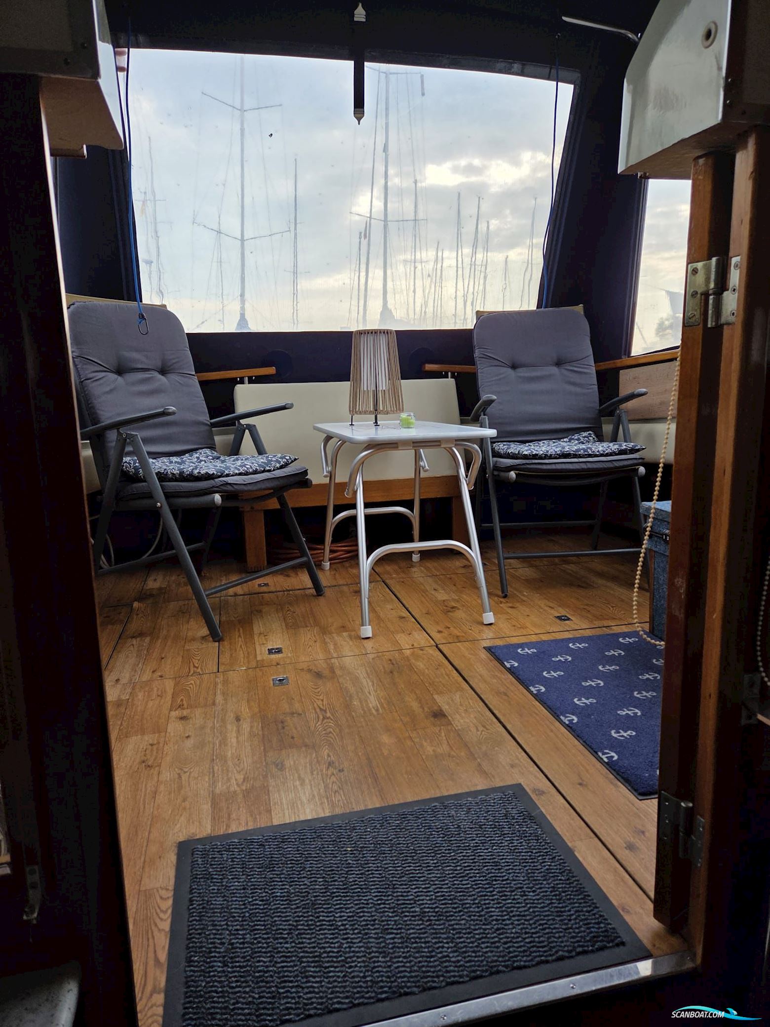 Coronet Commander 32