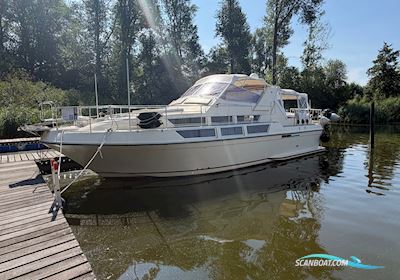 Coronet Commander 38` Motorbåd 1987, med Cummins motor, Tyskland