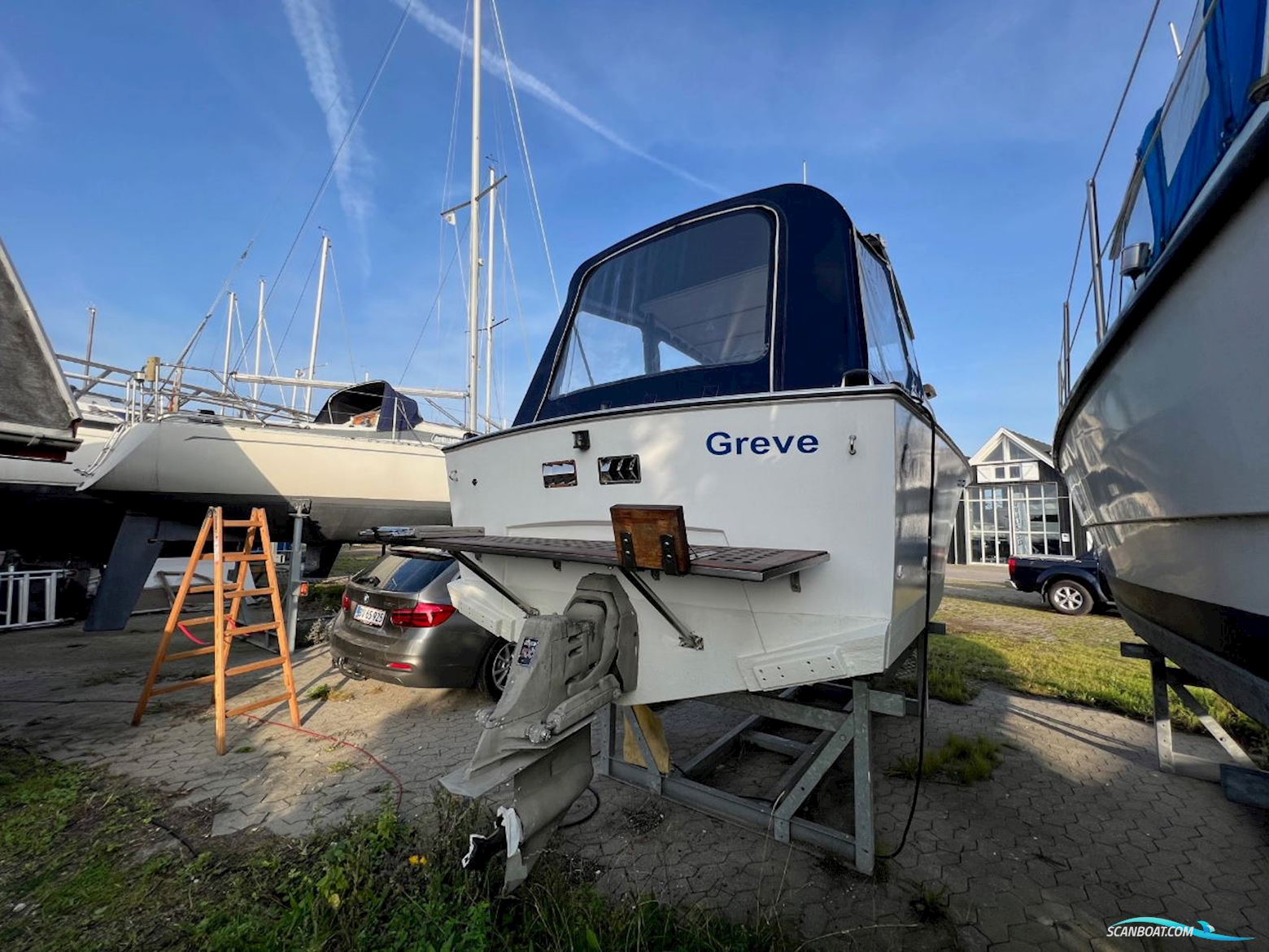 Coronet De Luxe 24 Cabin