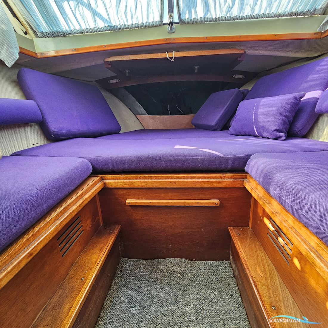 Coronet De Luxe 24 Cabin, Super billigt April tilbud nyere Mercury motor
