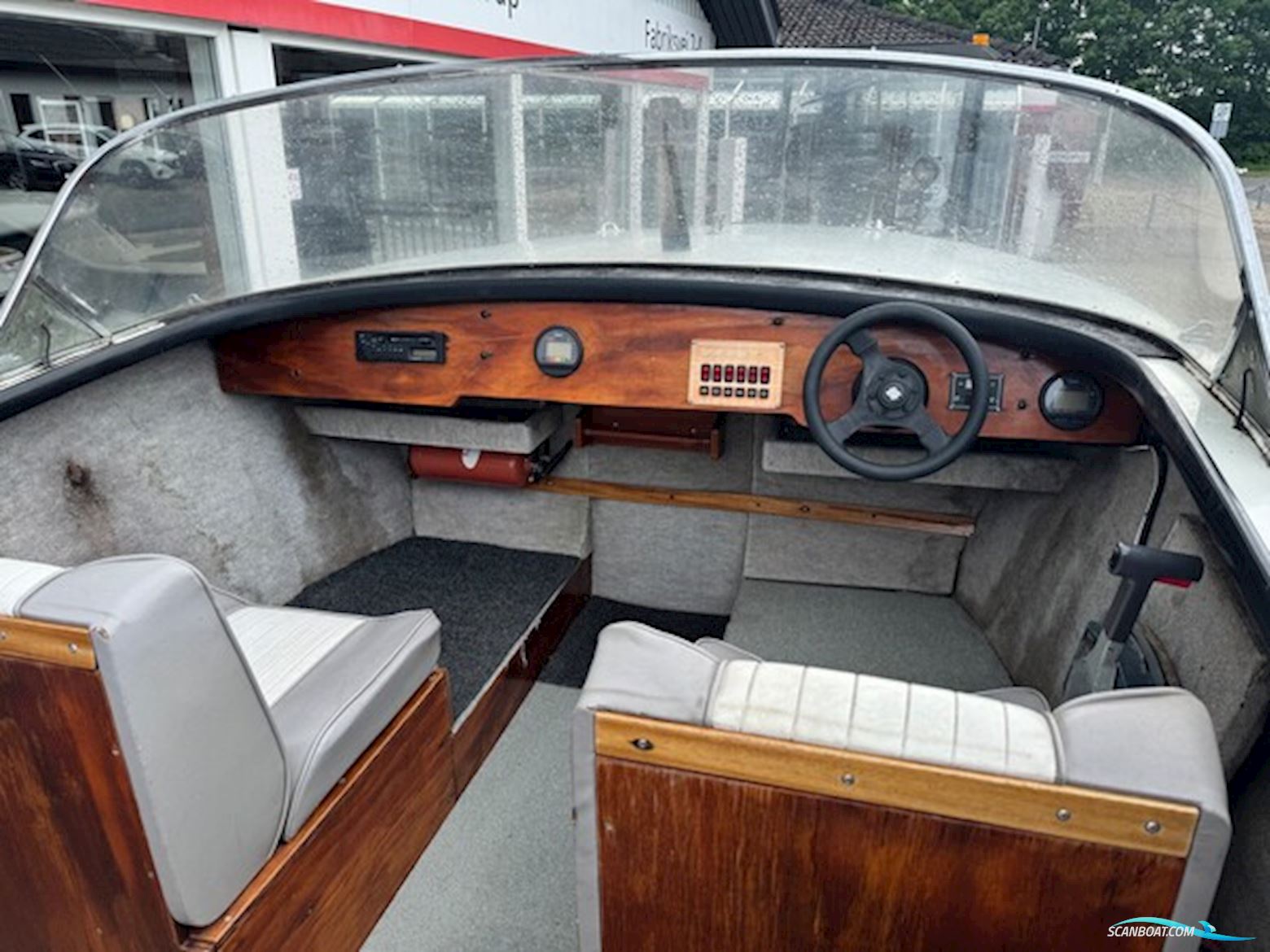 Coronett Cabrina 17 Runabout - Dansk Bygget Classic Boat Med 90 hk Yamaha 3-Cylinder 2-Takt