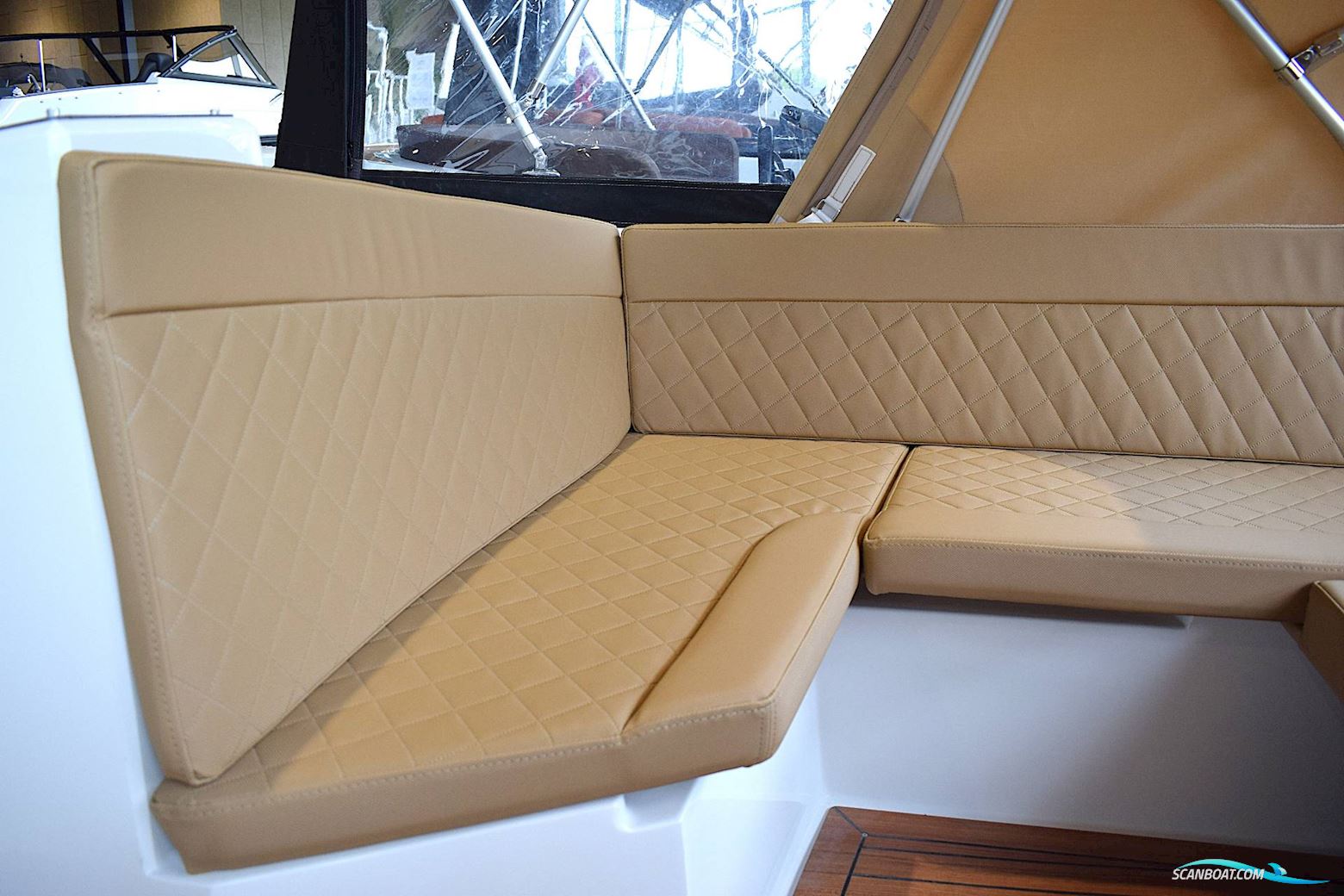 Corsiva 475 New Age - 20 HK Yamaha/Udstyr