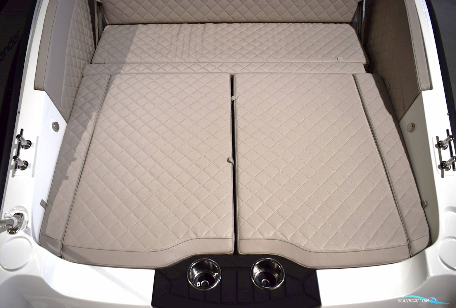 Corsiva 605 New Age - 25 HK Yamaha og udstyr