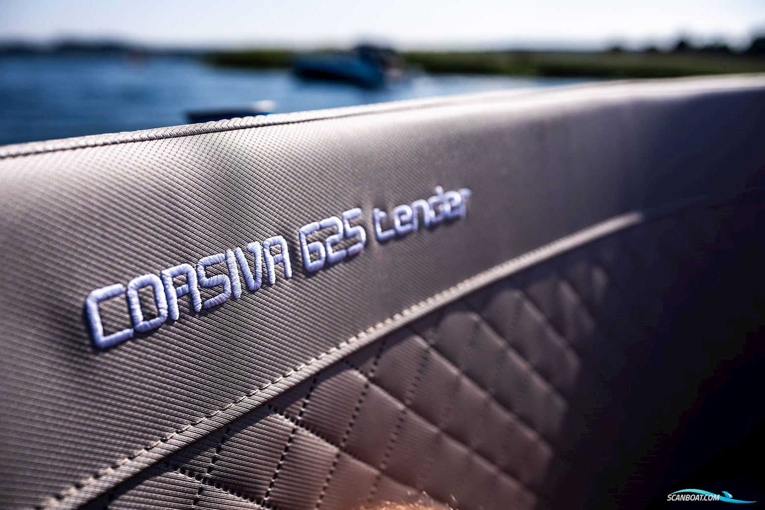 Corsiva 625 Tender 25 HK Yamaha/Udstyr